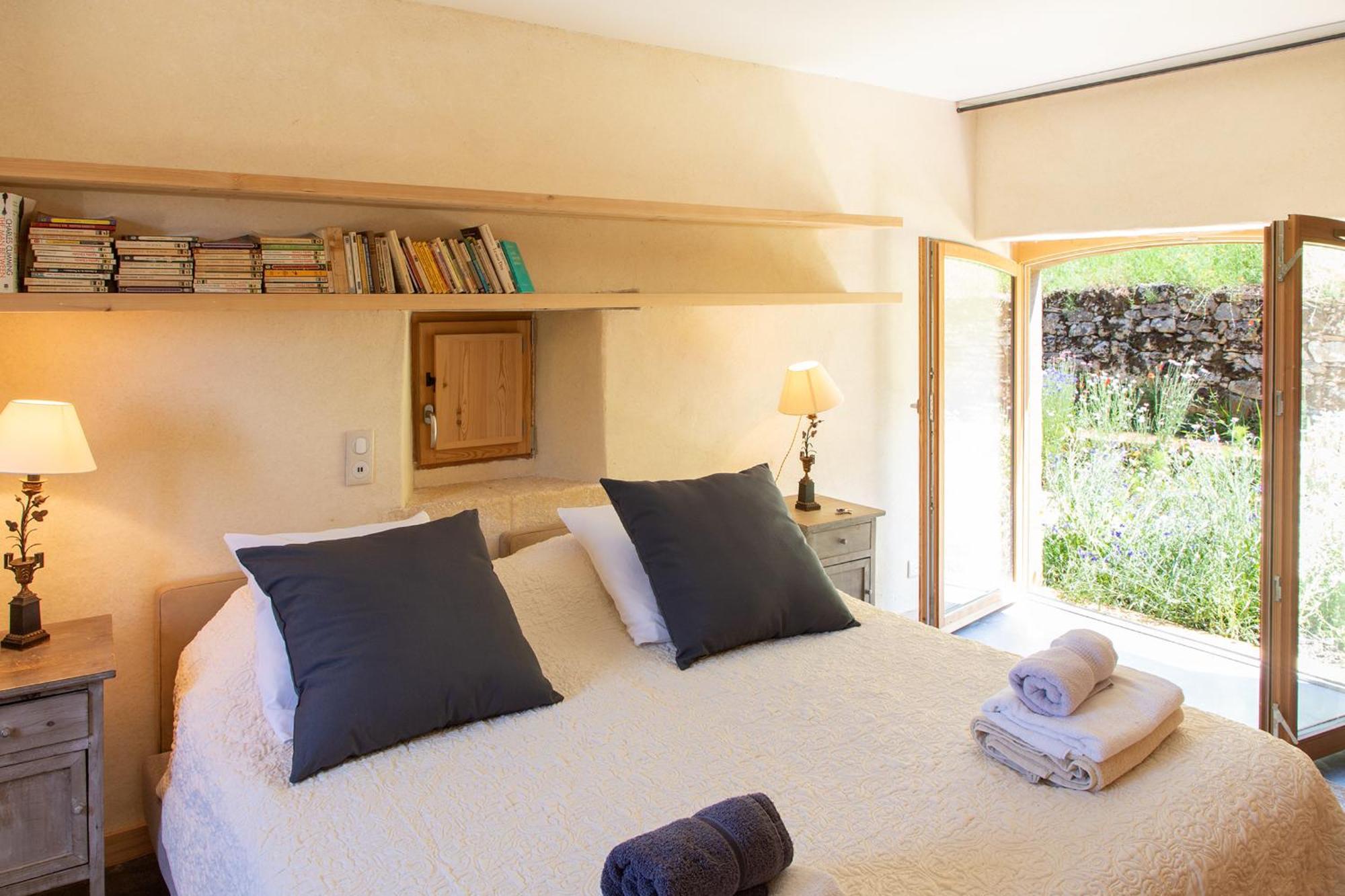 D'hotes Avec Piscine La Grange Milou Bed & Breakfast